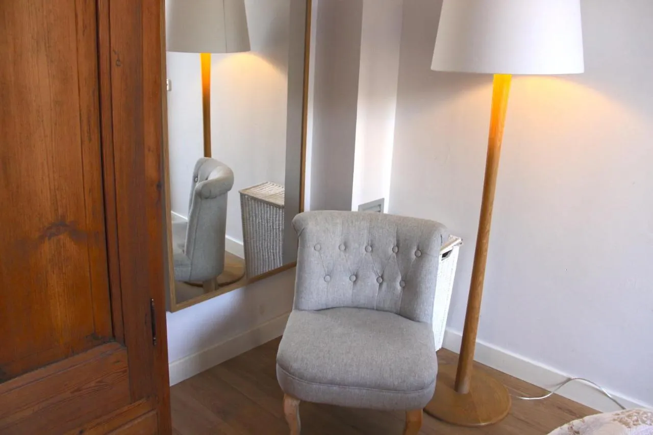 Mr. Serrano Apartments Barcelona