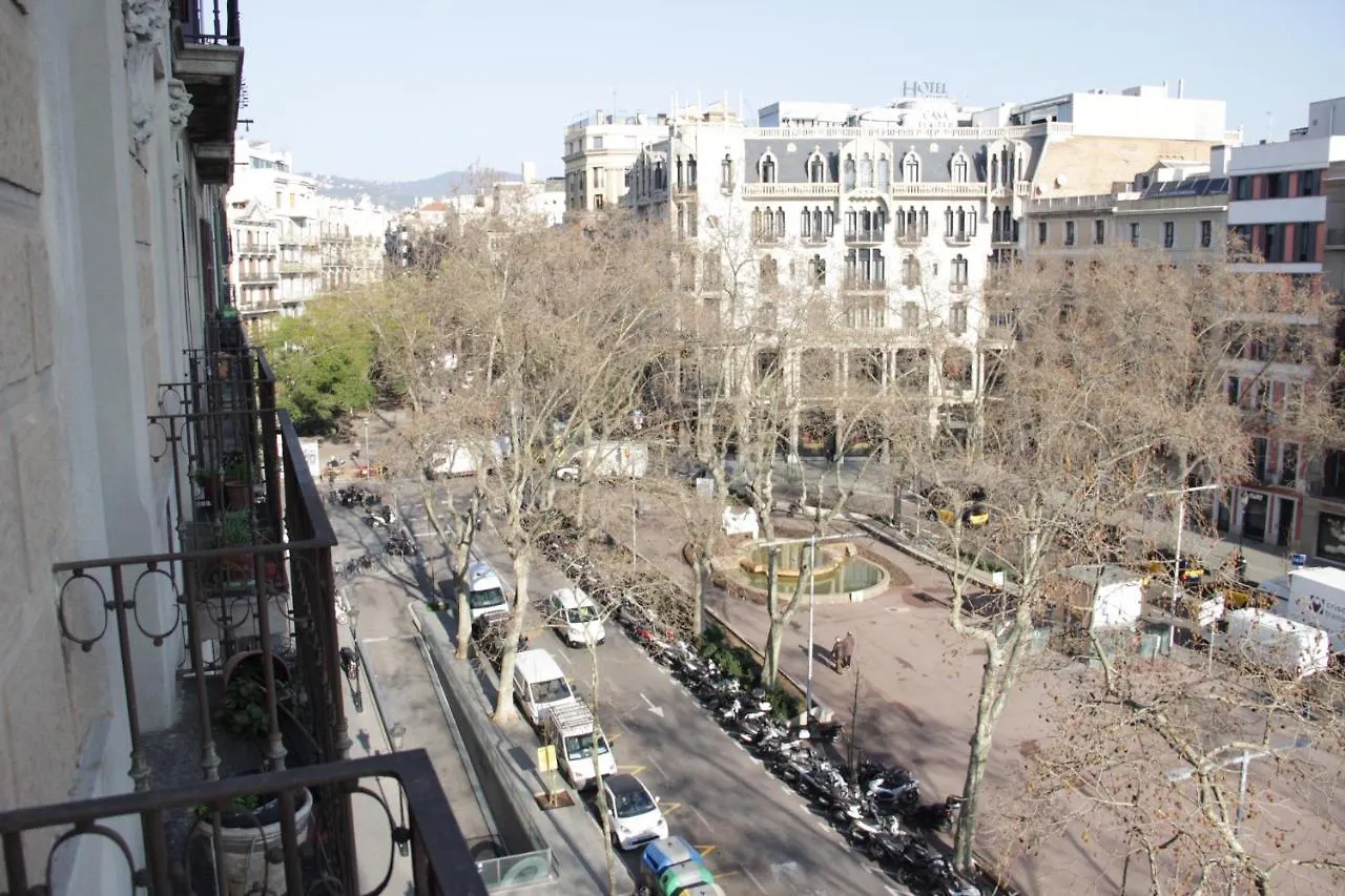 Mr. Serrano Apartments Barcelona