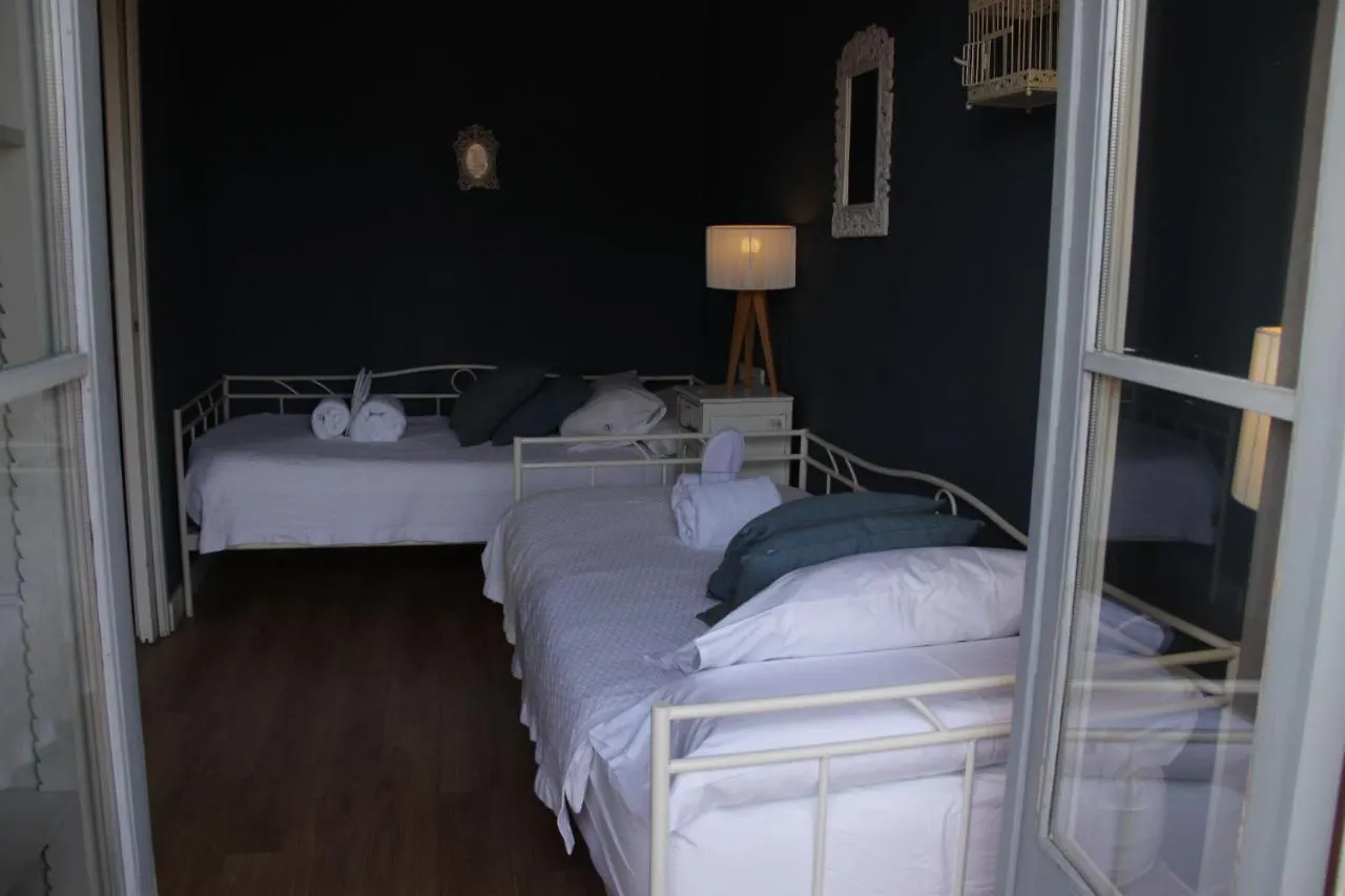 Mr. Serrano Apartments Barcelona